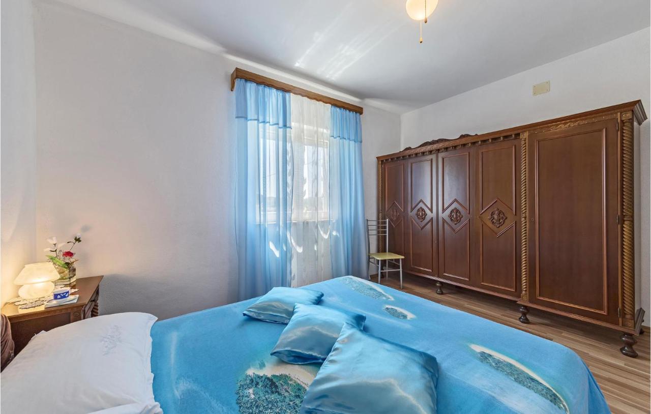 2 Bedroom Lovely Apartment In Labin 拉宾 外观 照片